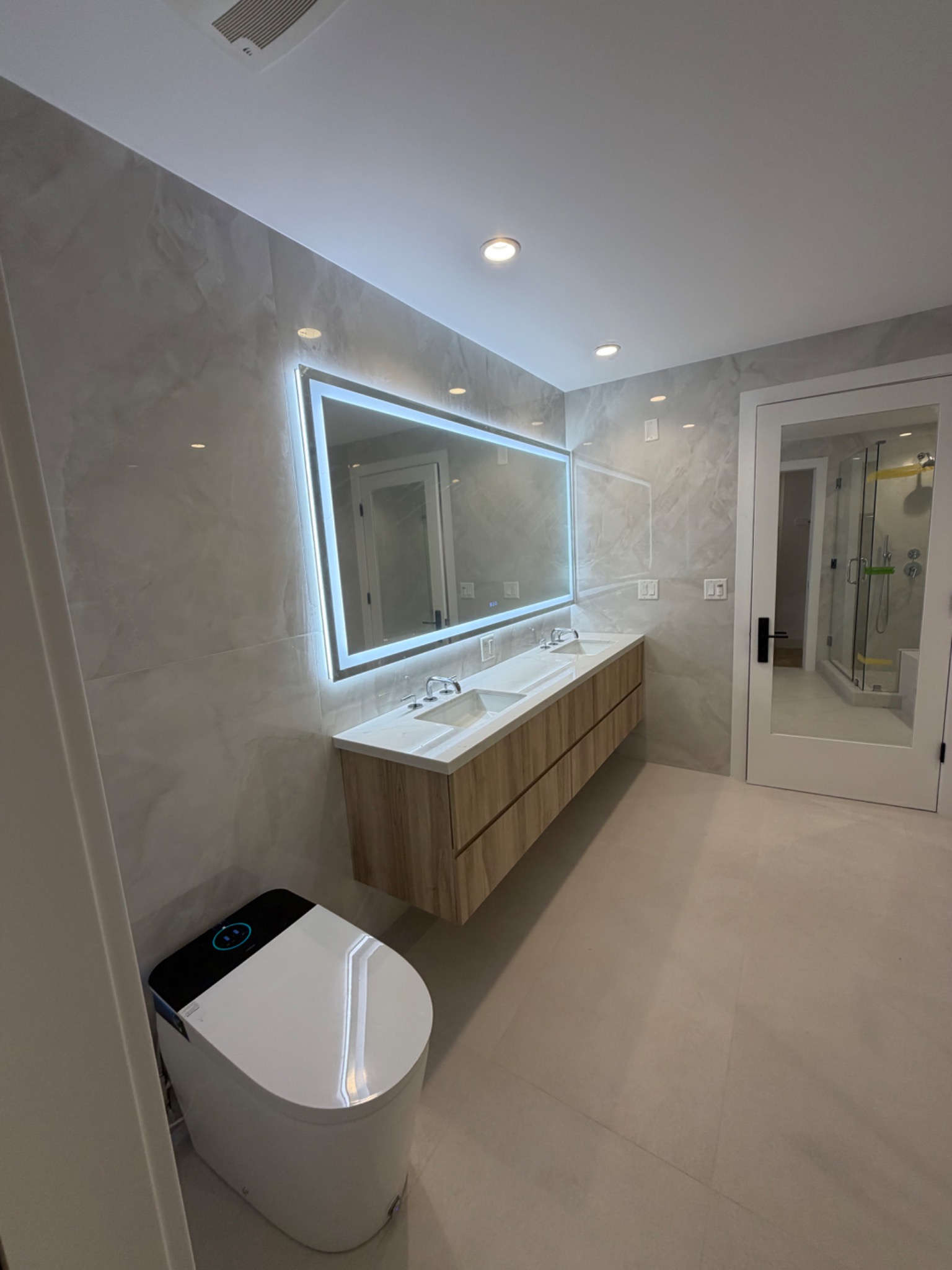 Beverly Hills illuminated mirror and vanity